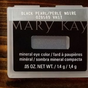 Mary Kay Black Pearl Mineral Eye Color